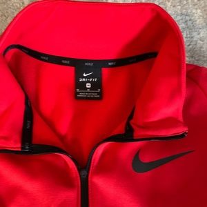 Men’s Nike half zip pullover